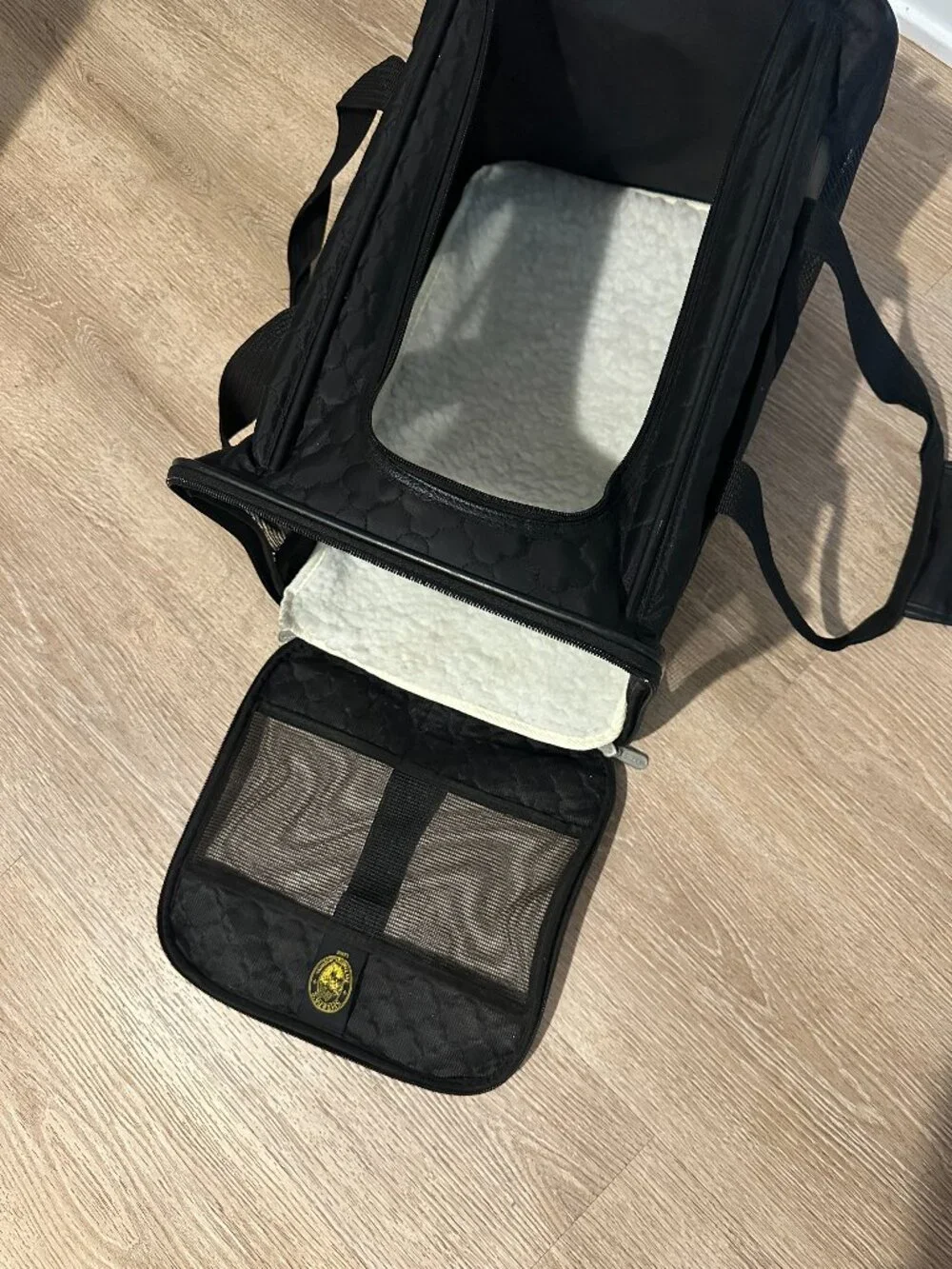 Airline Approved Pet Carrier - Excellent Condition